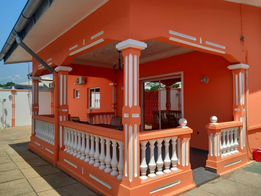 Octave'S Apt Pointe Noire Exterior photo